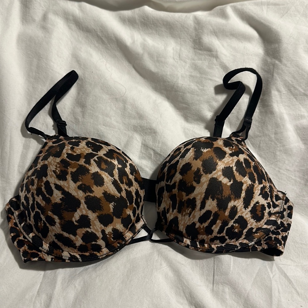 Victorias Secret miraculous plunge cheetah push up bra